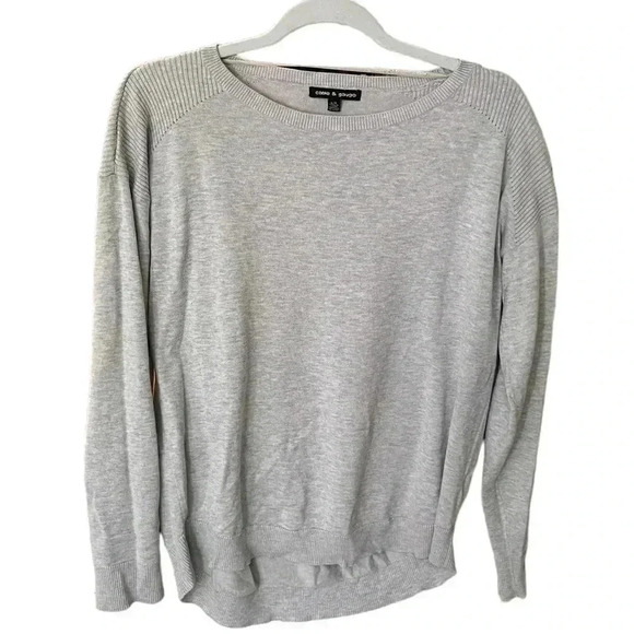 Cable & Gauge Sweaters - Cable and Gauge light sweater high low size L